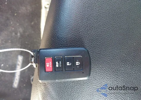 2017 Toyota Corolla Xse z USA, uszkodzony, nr VIN 5YFBURHE6HP654603